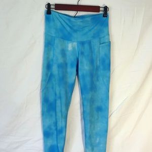 Blue blur yoga pants